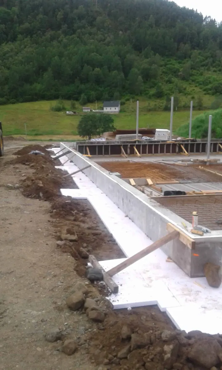 Fjøstomt, bilete 6 av 12