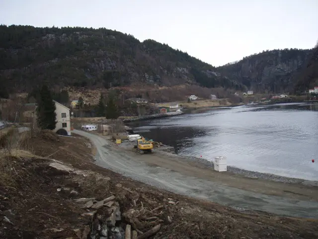 Naust/sjøbuer, Leirvik, bilete 9 av 17